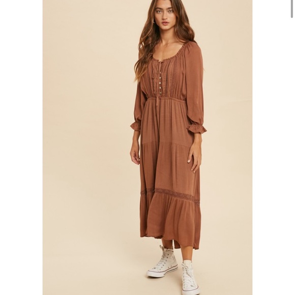 In Loom Earthen Lace Midi Dress - Picture 2 of 7